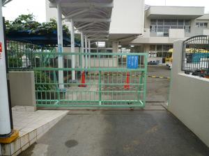 八王子市幼稚園門扉