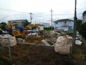 稲城市 解体、駐車場工事