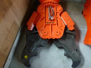 0.7���饹�ǿ��Բ��Υ����å�����Ƴ��